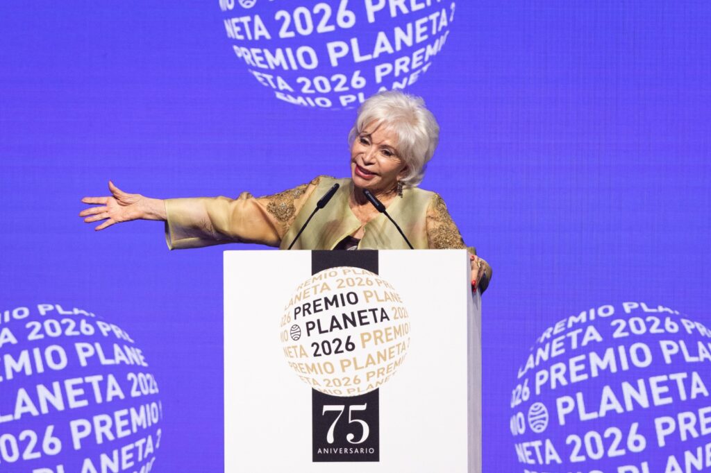 Del exilio al Premio Planeta: Isabel Allende y su nueva obra La hora antes del alba